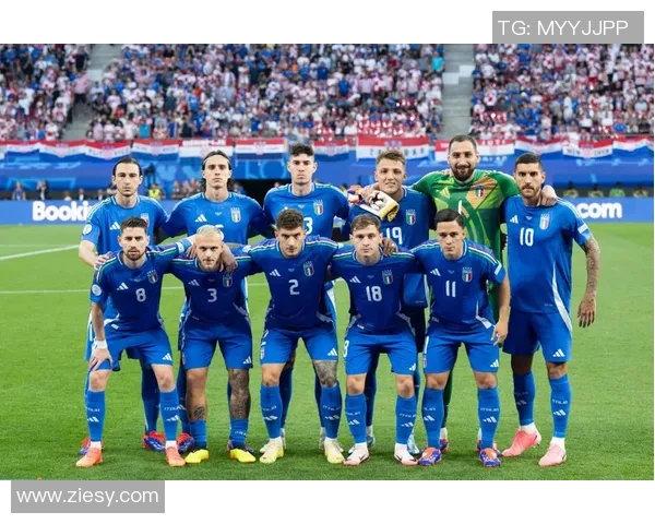 意大利足球明星们的奢华生活：品味雪茄的魅力与风采